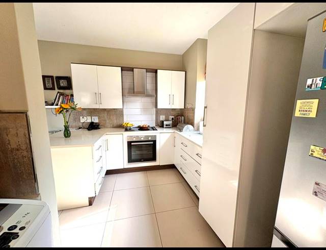 3 BEDROOM HOUSE FOR SALE IN MIDSTREAM RIDGE